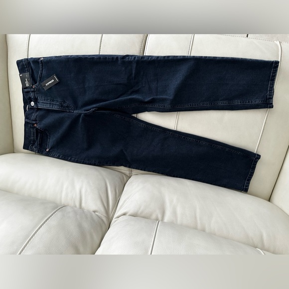 Express Jean - Picture 2 of 3